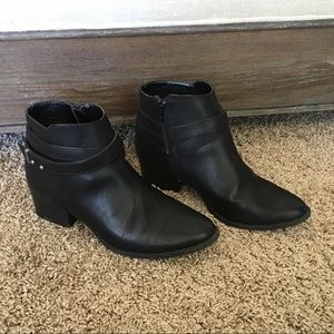 Lauren Conrad Black Ankle Boots 6.5